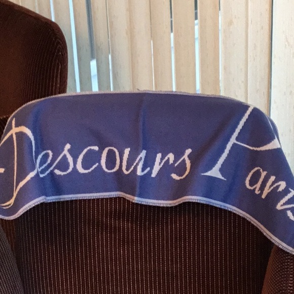 French designer scarf -Made in Paris NWOT REDUCED - Picture 4 of 4